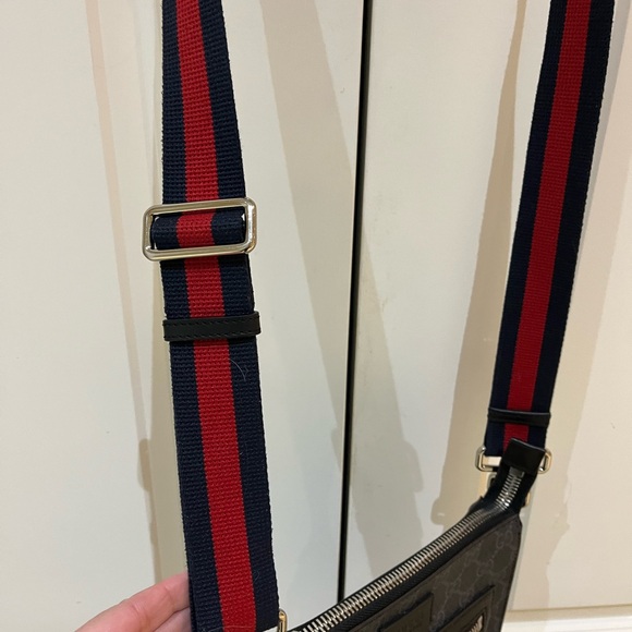 Gucci-like crossbody bag - Picture 4 of 9